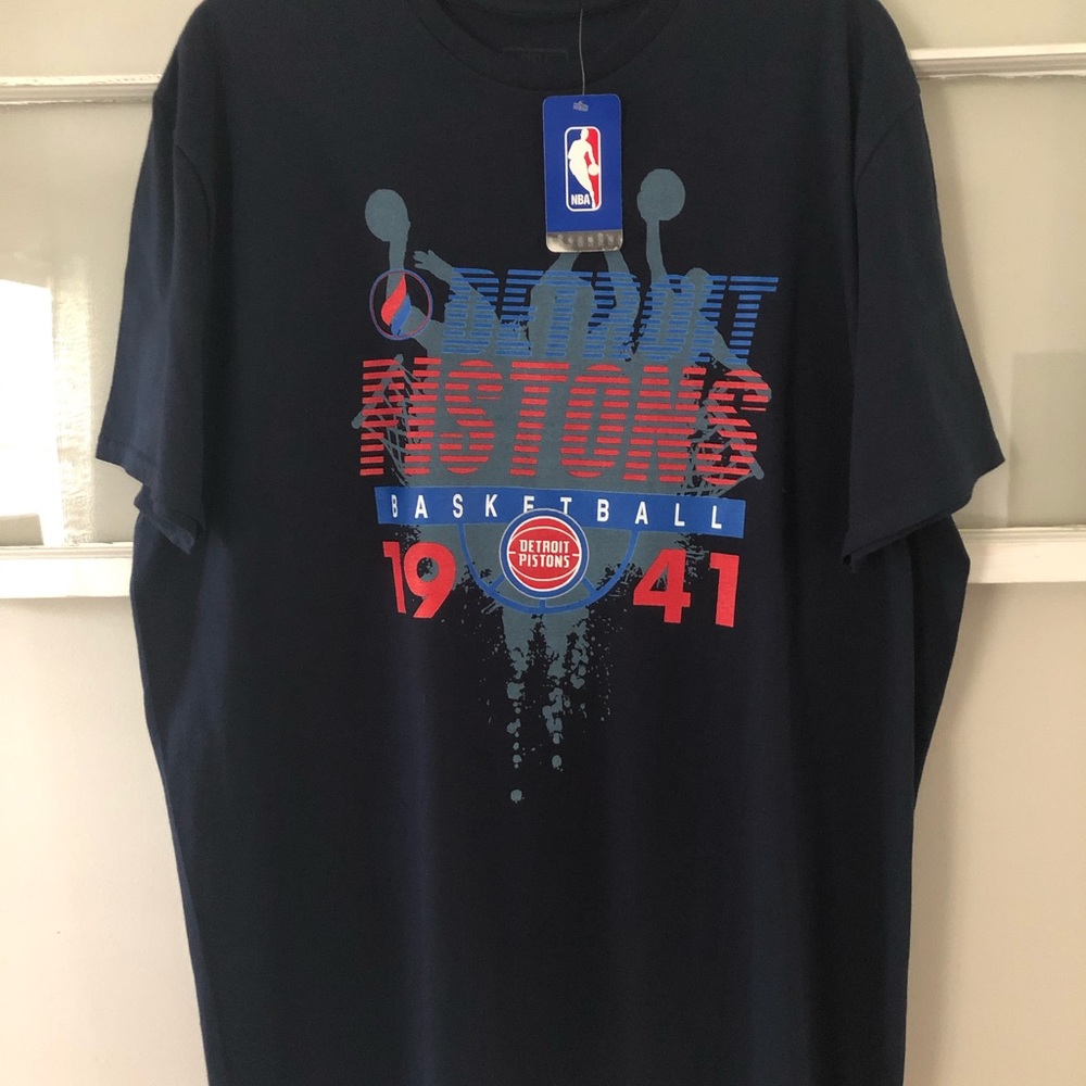 Detroit Pistons Basketball 1941 NWT t-shirt